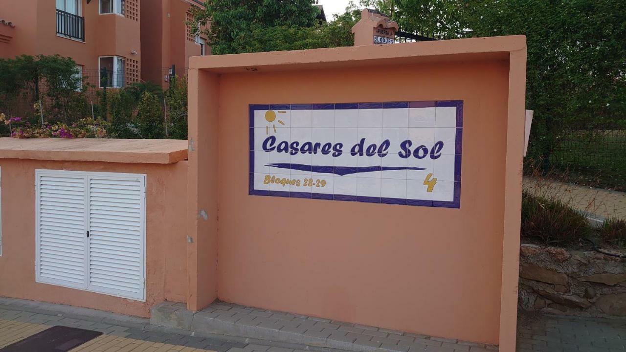 Casares Del Sol Penthouse Lägenhet Exteriör bild