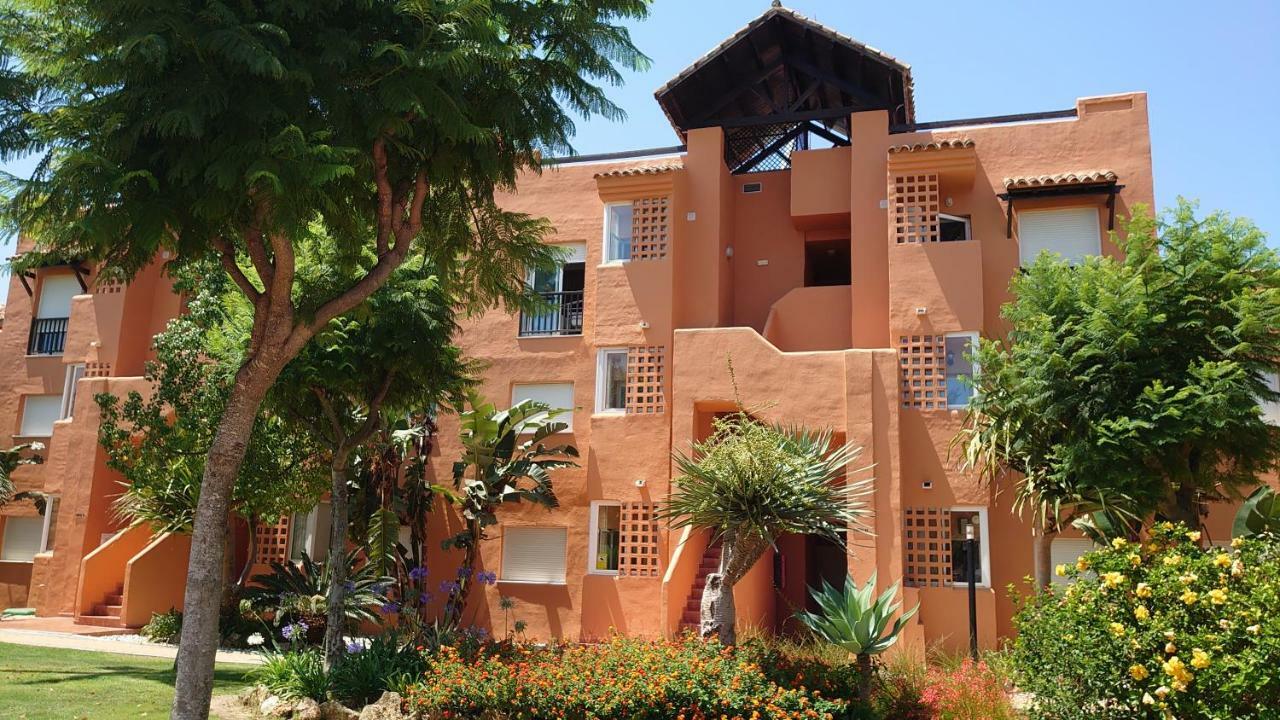 Casares Del Sol Penthouse Lägenhet Exteriör bild