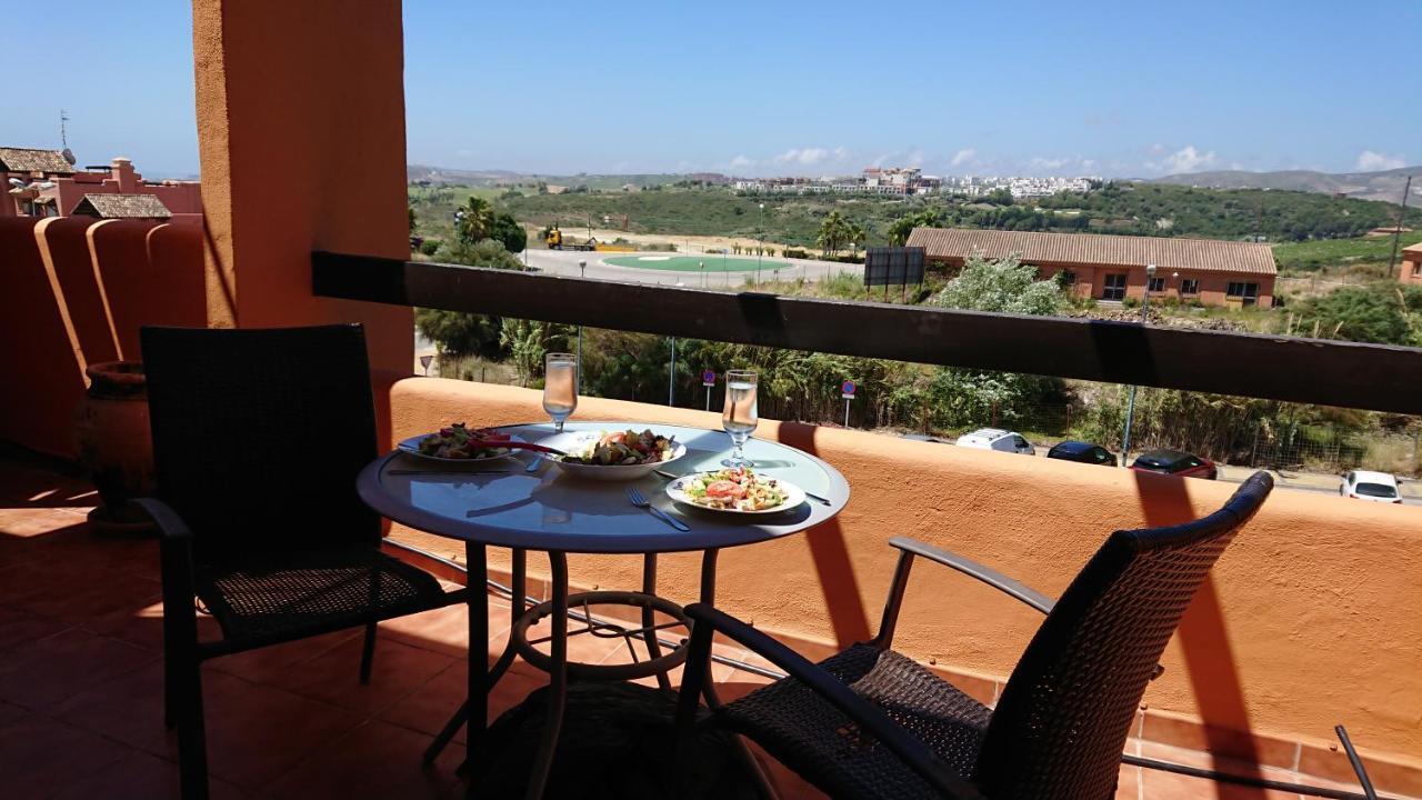 Casares Del Sol Penthouse Lägenhet Exteriör bild